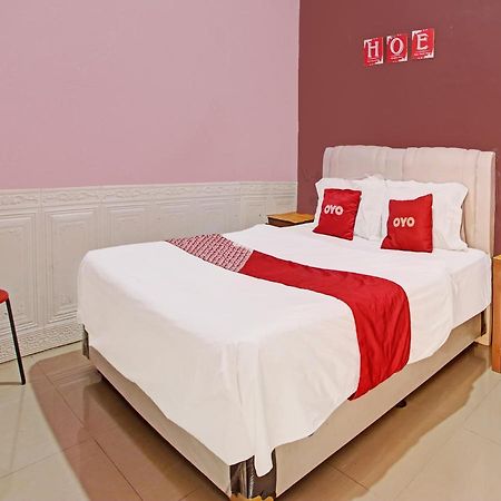Oyo 91490 Hotel Rumah Kita Cirebon Ngoại thất bức ảnh