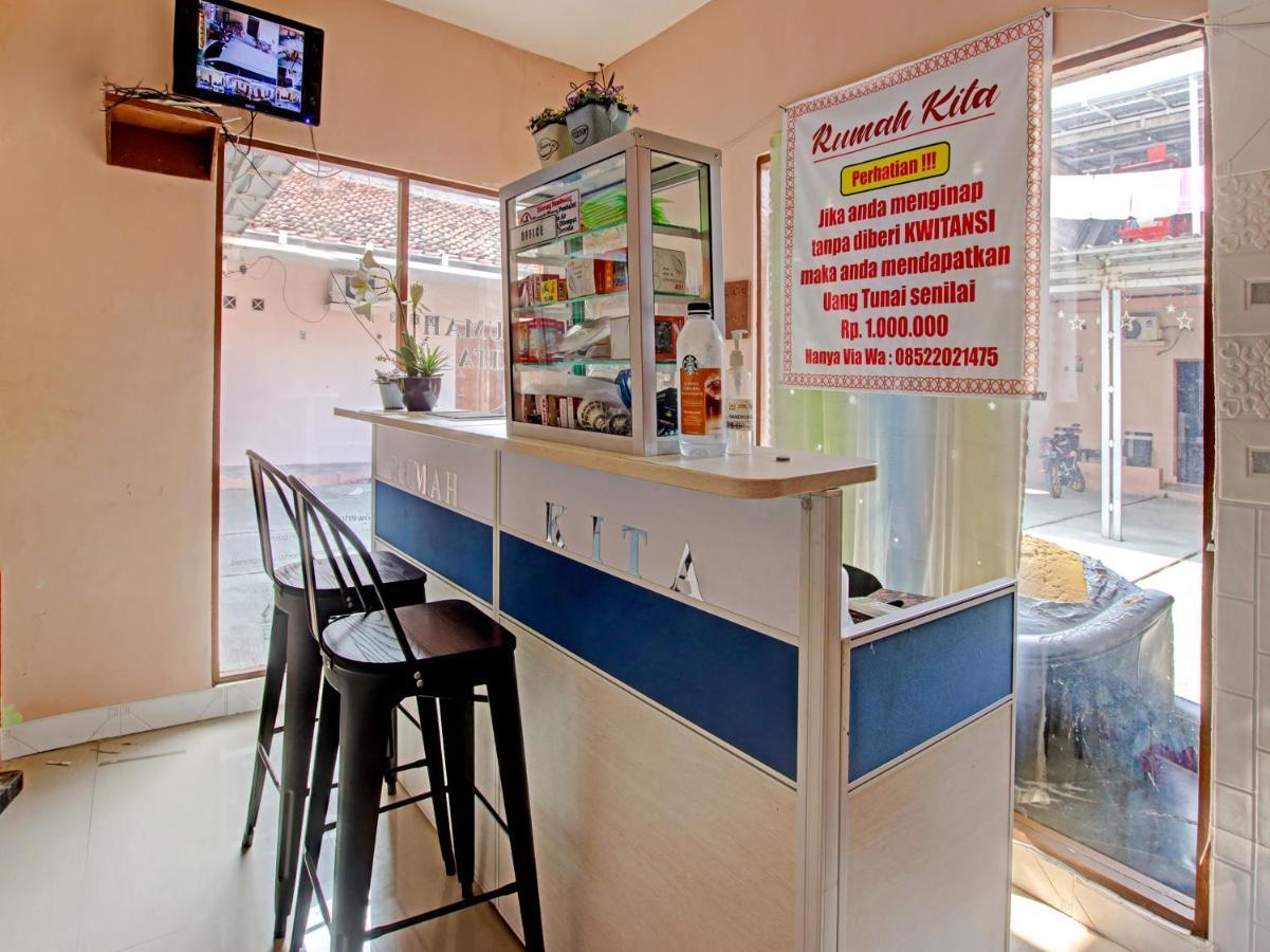 Oyo 91490 Hotel Rumah Kita Cirebon Ngoại thất bức ảnh