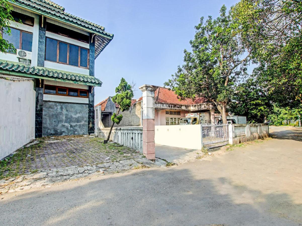 Oyo 91490 Hotel Rumah Kita Cirebon Ngoại thất bức ảnh
