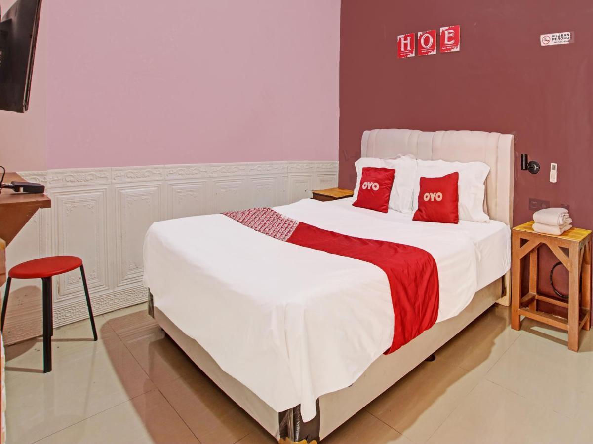 Oyo 91490 Hotel Rumah Kita Cirebon Ngoại thất bức ảnh