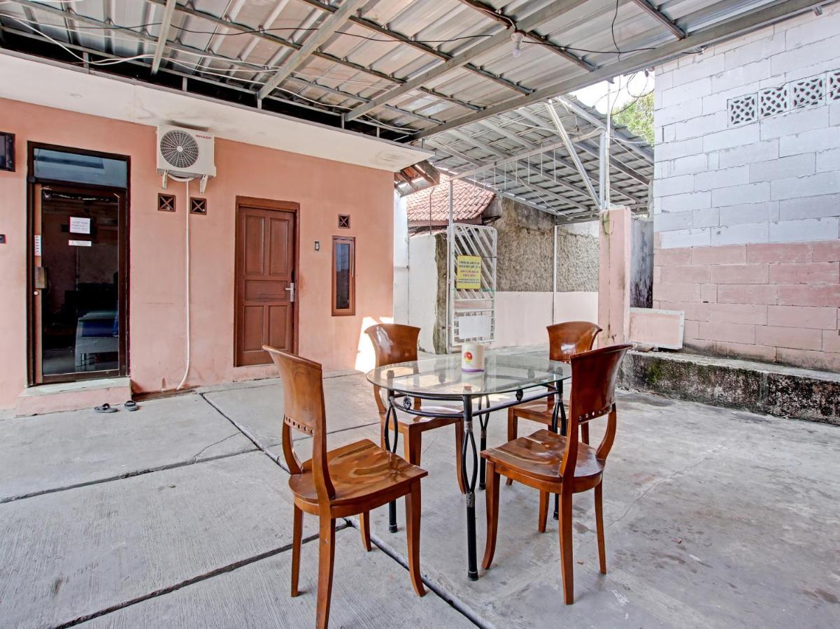 Oyo 91490 Hotel Rumah Kita Cirebon Ngoại thất bức ảnh