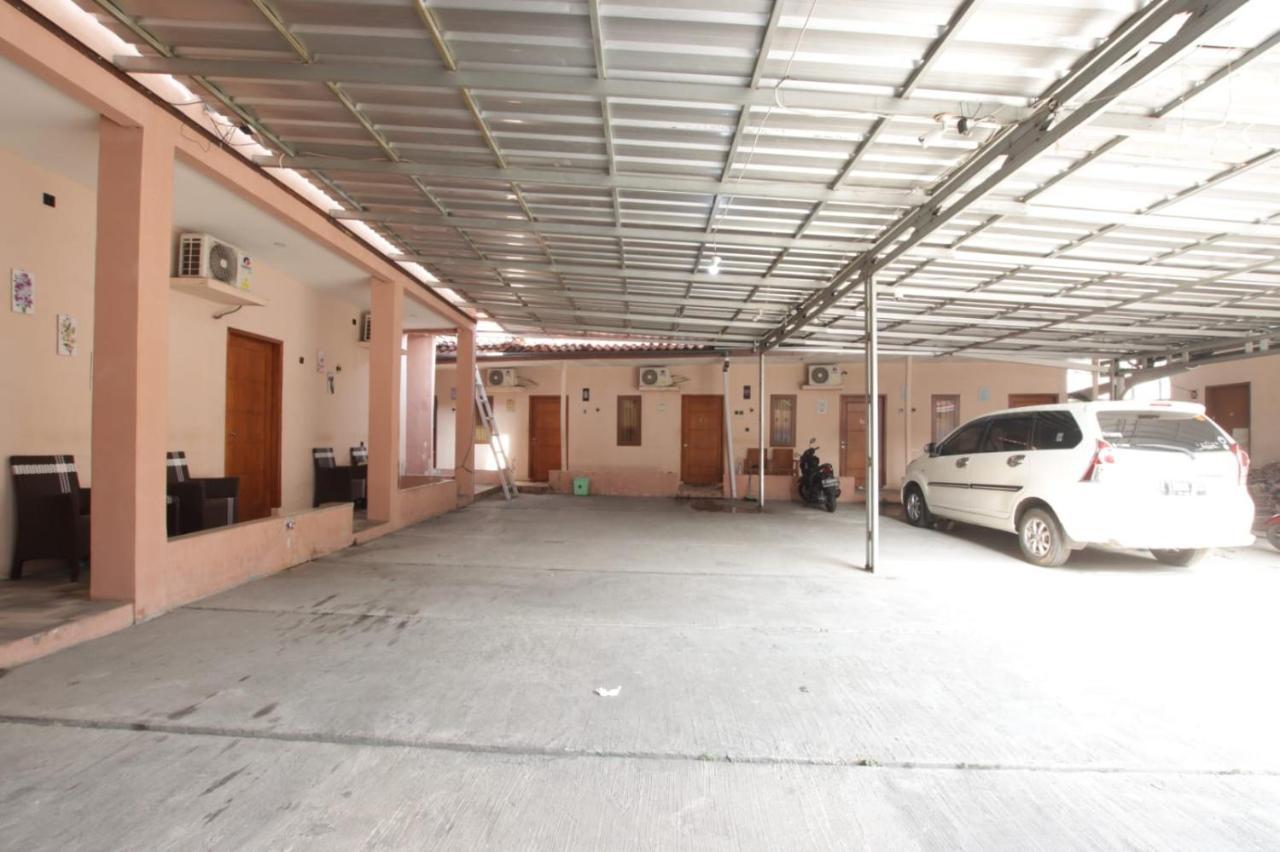 Oyo 91490 Hotel Rumah Kita Cirebon Ngoại thất bức ảnh